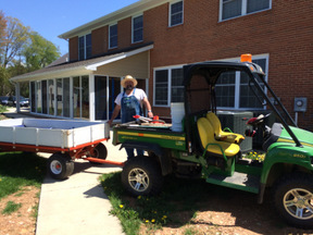09-FarmerKeithAndHisTourmobile