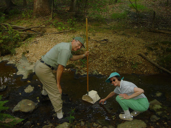 4---Jim-Hall-and-Cheryl-Hellner-monitoring