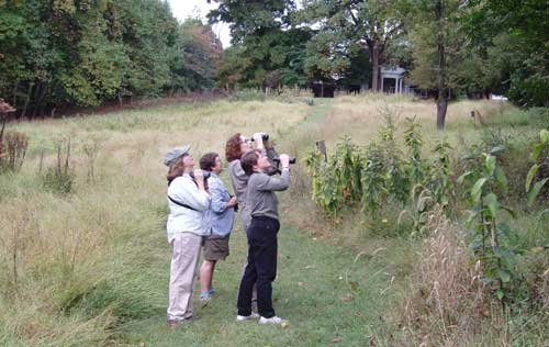 AnnaUrcioloandotherswaitingforthewarblerstolight9.26.09